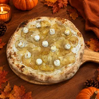Pizza du mois au chèvre, à la poire et au miel